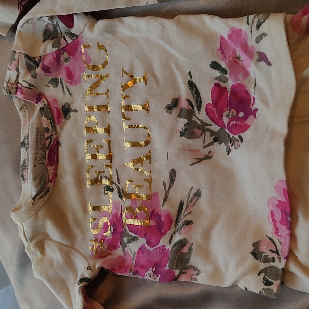 wine Childrens Place 2 piece top and bottom long sleeve new born rose outfit!